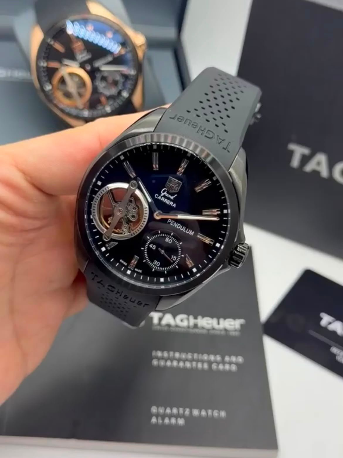 TAG Heuer Carrera Pendulum 48mm - AÇO PRETO MOSTRADOR PRETO - SILICONE