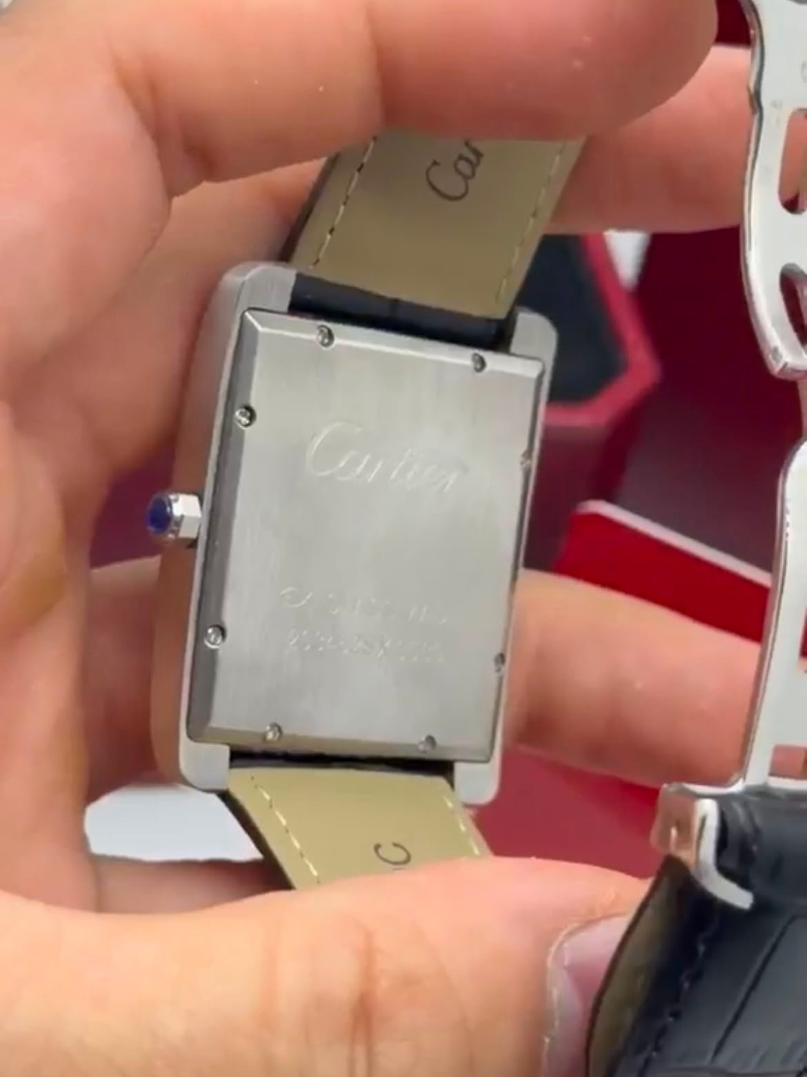Cartier Tank Américaine 30mm - AÇO MOSTRADOR BRANCO - COURO - Imagem 2
