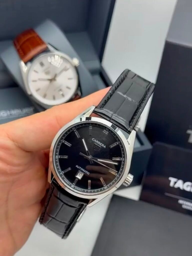 TAG Heuer Carrera 41mm - AÇO MOSTRADOR PRETO - COURO