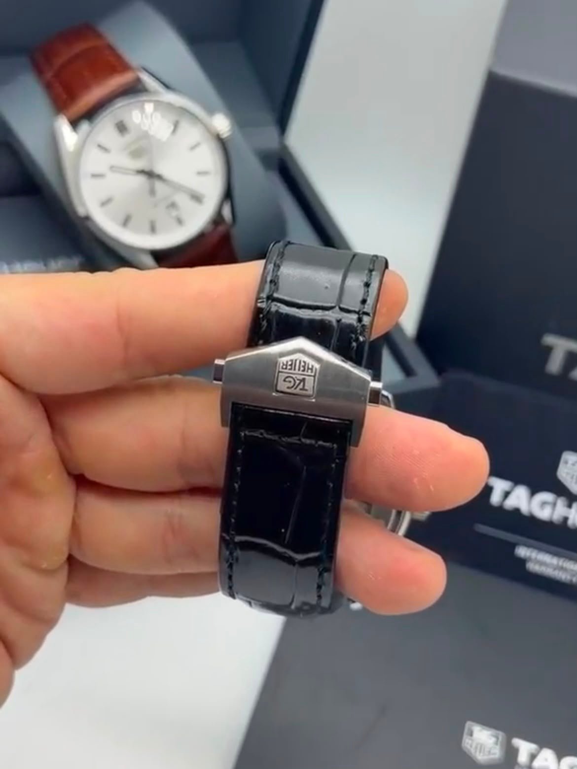 TAG Heuer Carrera Day-Date Calibre Green 41mm - AÇO MOSTRADOR VERDE - COURO - Imagem 5
