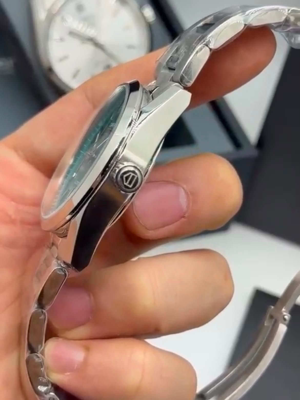 TAG Heuer Carrera Day-Date 41mm - AÇO MOSTRADOR VERDE - Imagem 3