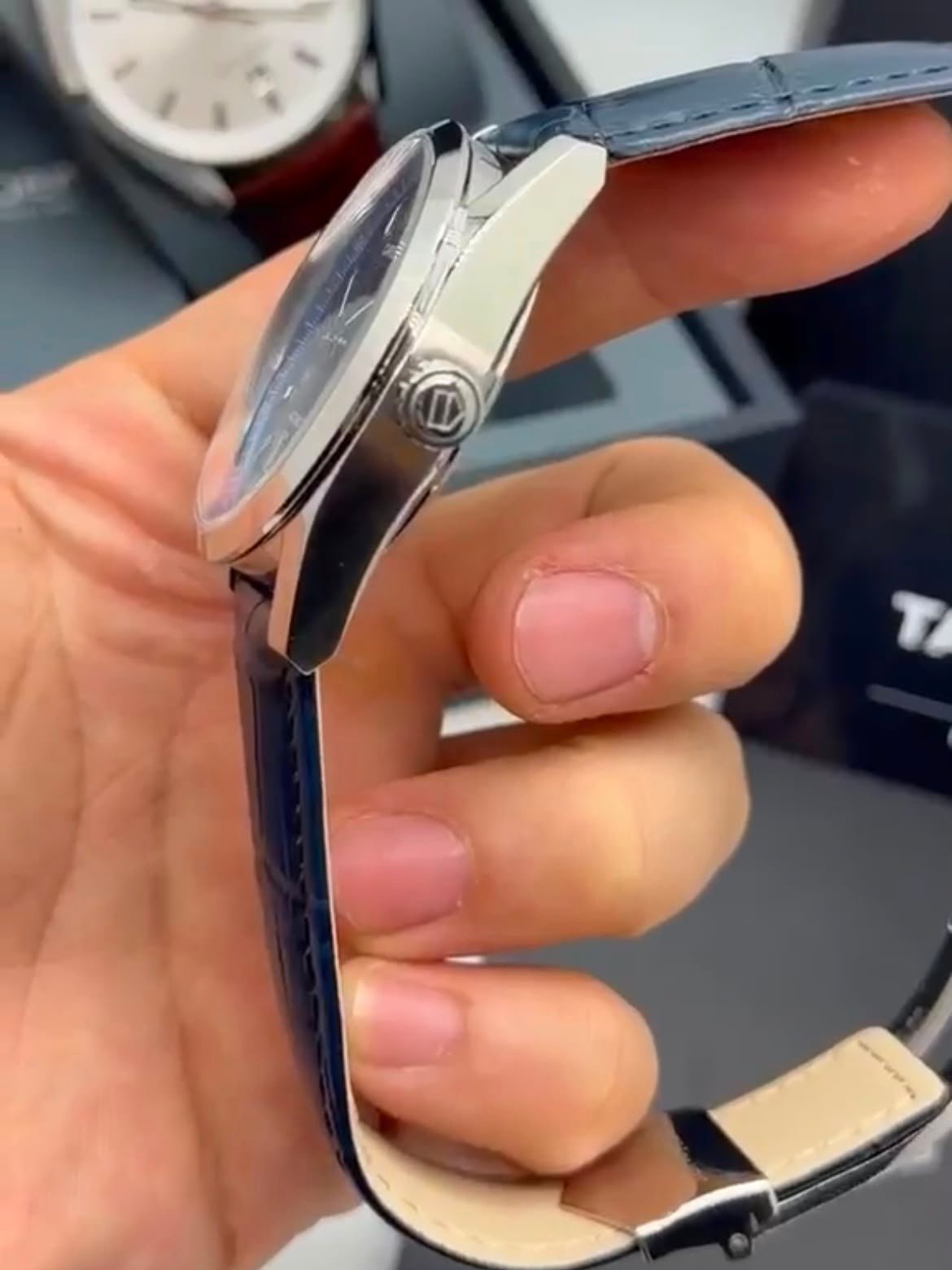 TAG Heuer Carrera 41mm - AÇO MOSTRADOR AZUL- COURO - Imagem 3