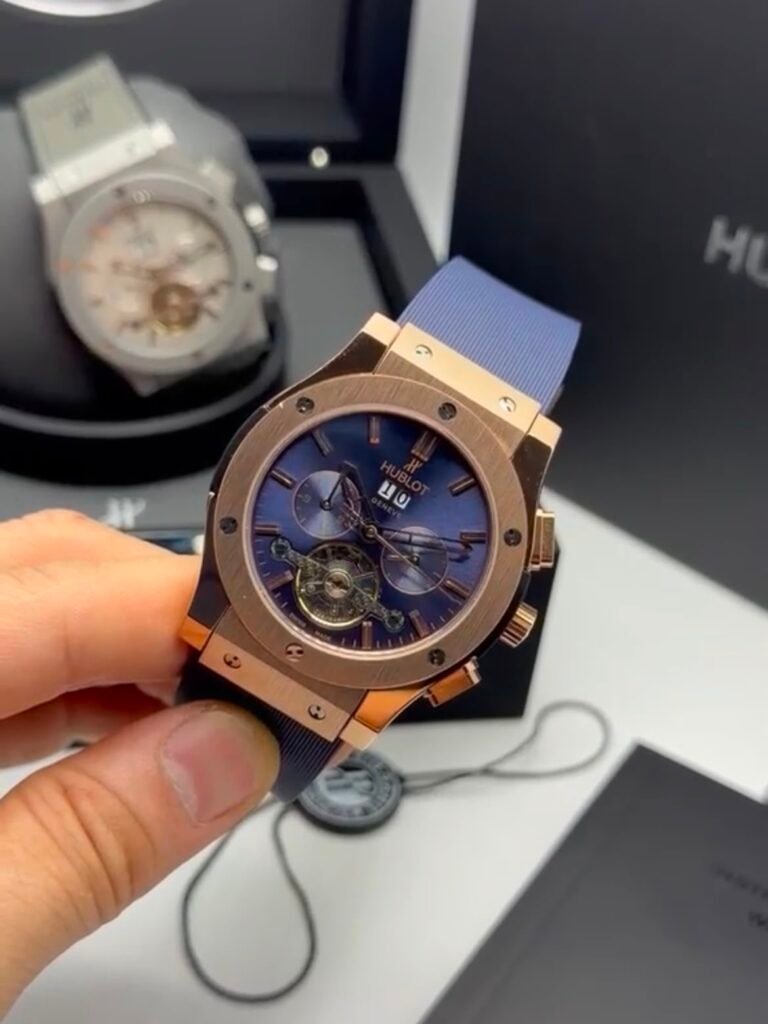 Hublot Classic Fusion Chronograph Tourbillon 44MM – AÇO ROSE MOSTRADOR AZUL – SILICONE