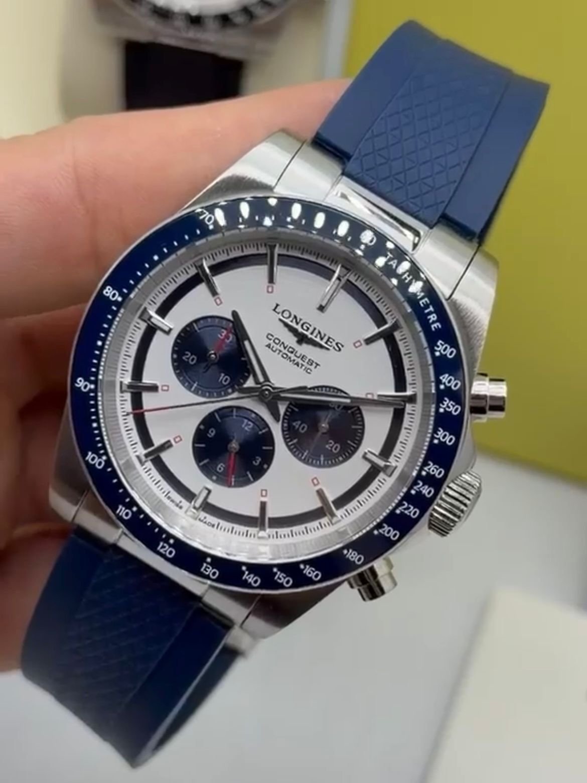 Longines Conquest Chronograph 42MM - AÇO MOSTRADOR BRANCO - SILICONE - Imagem 3