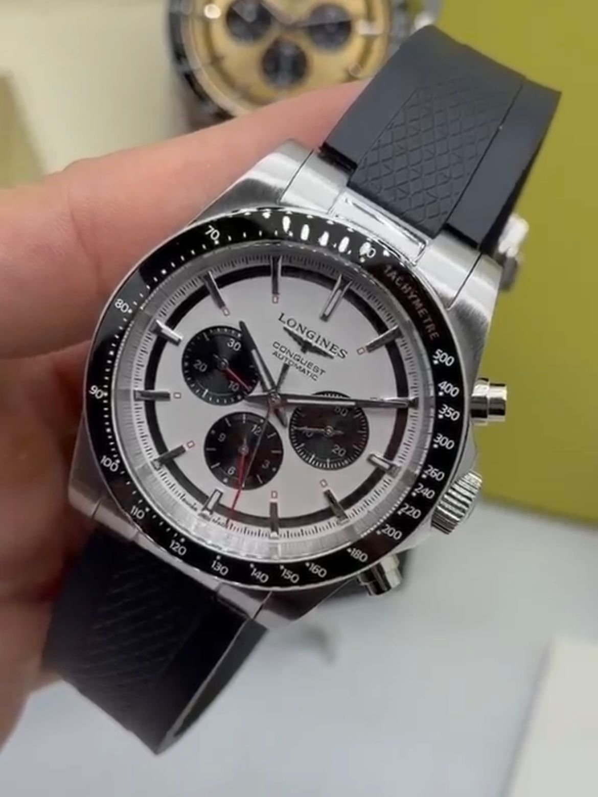 Longines Conquest Chronograph 42MM - AÇO MOSTRADOR BRANCO - SILICONE - Imagem 4