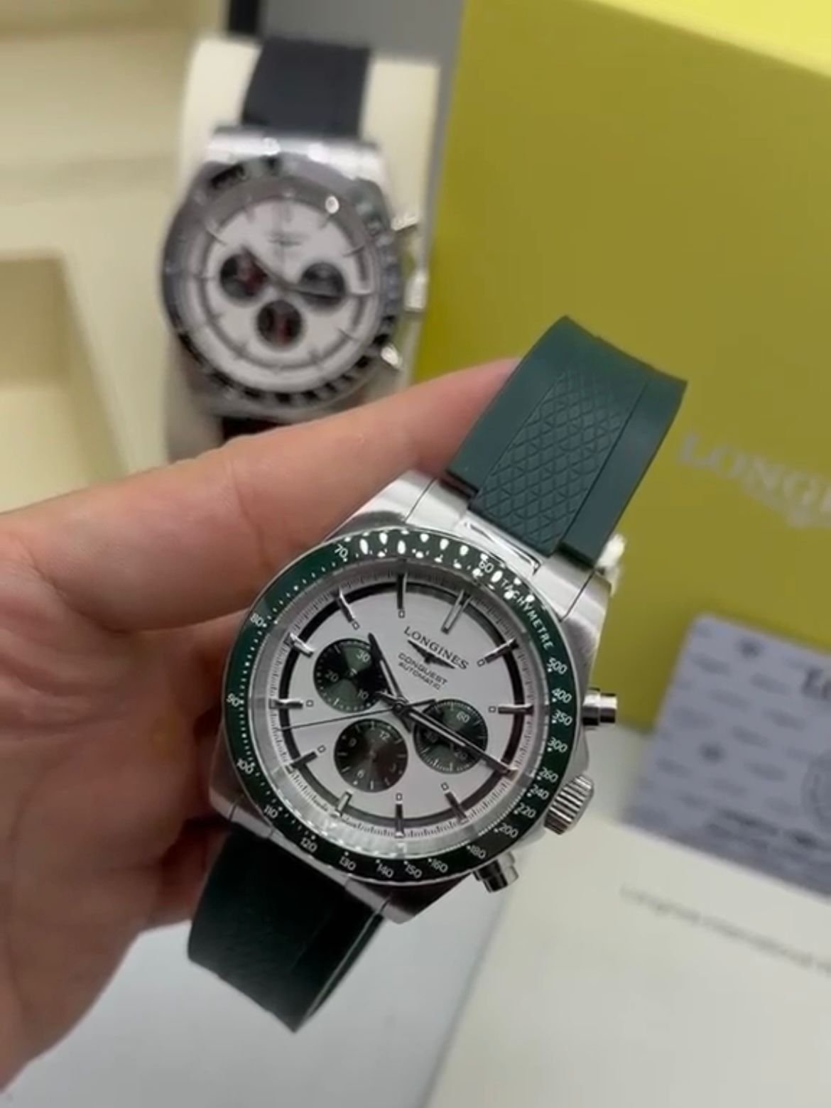 Longines Conquest Chronograph 42MM - AÇO MOSTRADOR BRANCO - SILICONE