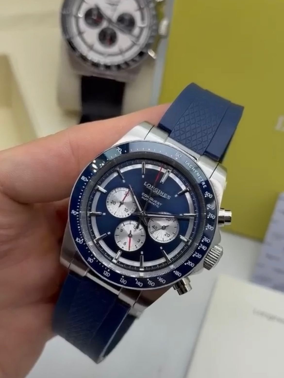Longines Conquest Chronograph 42MM - AÇO MOSTRADOR AZUL - SILICONE - Imagem 4