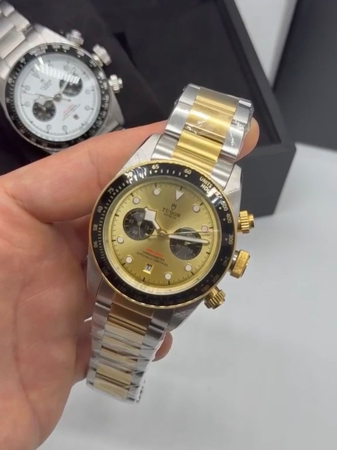 Tudor Black Bay Chrono 41mm - AÇO COM DOURADO MOSTRADOR DOURADO - Imagem 5