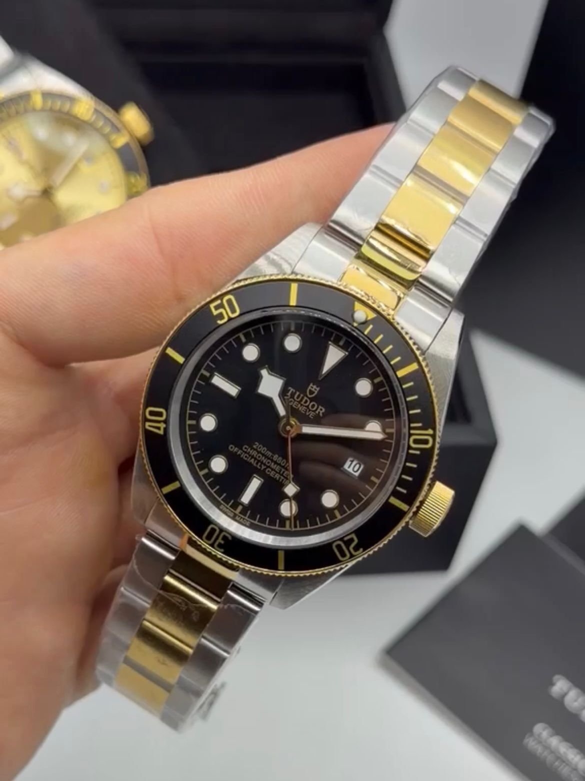 Tudor Black Bay 41mm - AÇO COM DOURADO MOSTRADOR PRETO - Imagem 5