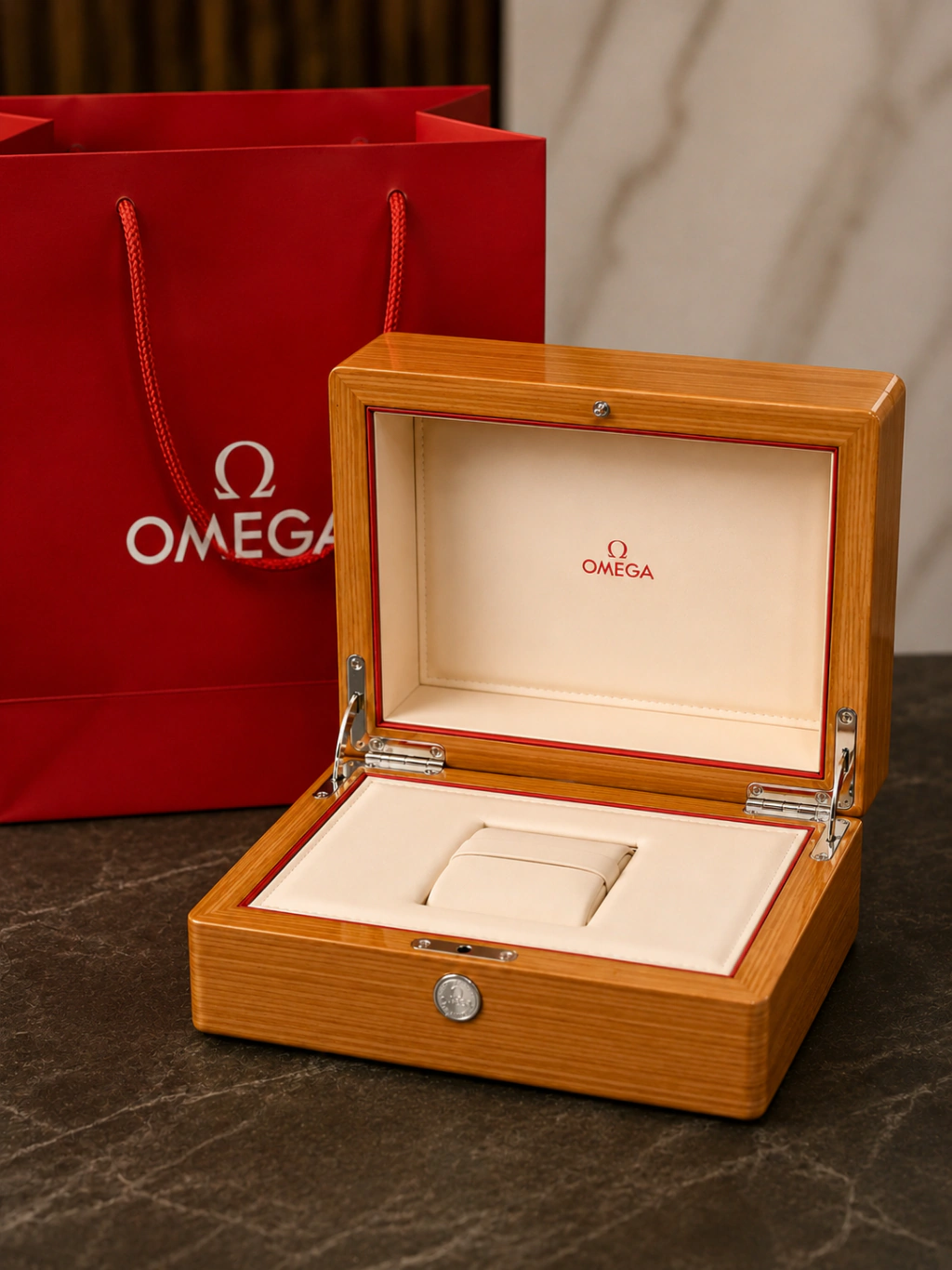 Caixa OMEGA de madeira