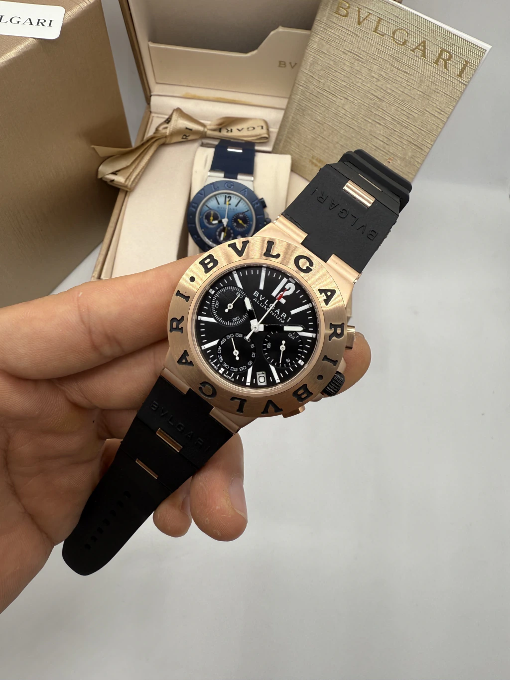 Bvlgari Aluminium Chronograph 40mm - AÇO DOURADO MOSTRADOR PRETO - SILICONE