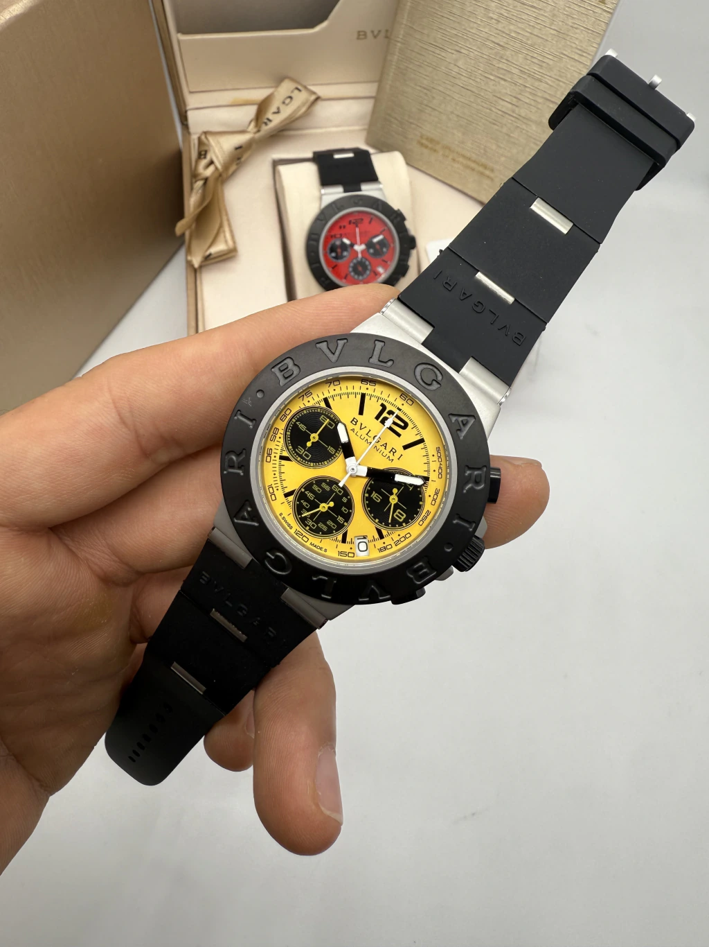 Bvlgari Aluminium Chronograph 40mm - AÇO MOSTRADOR AMARELO - SILICONE