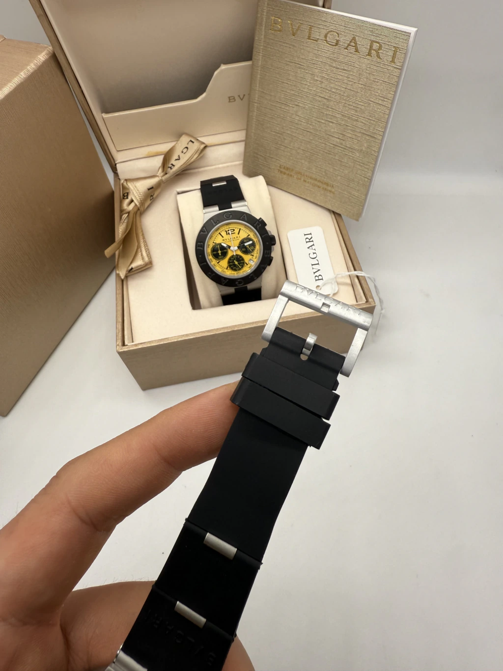 Bvlgari Aluminium Chronograph 40mm - AÇO MOSTRADOR VERMELHO - SILICONE - Imagem 4