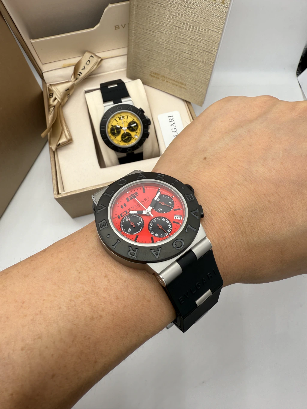 Bvlgari Aluminium Chronograph 40mm - AÇO MOSTRADOR VERMELHO - SILICONE - Imagem 5