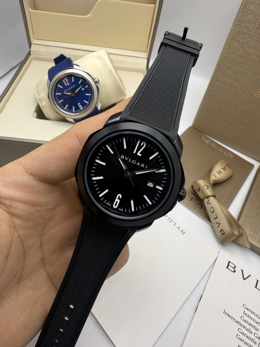 Bvlgari Octo Roma 41mm - AÇO PRETO MOSTRADOR PRETO - SILICONE