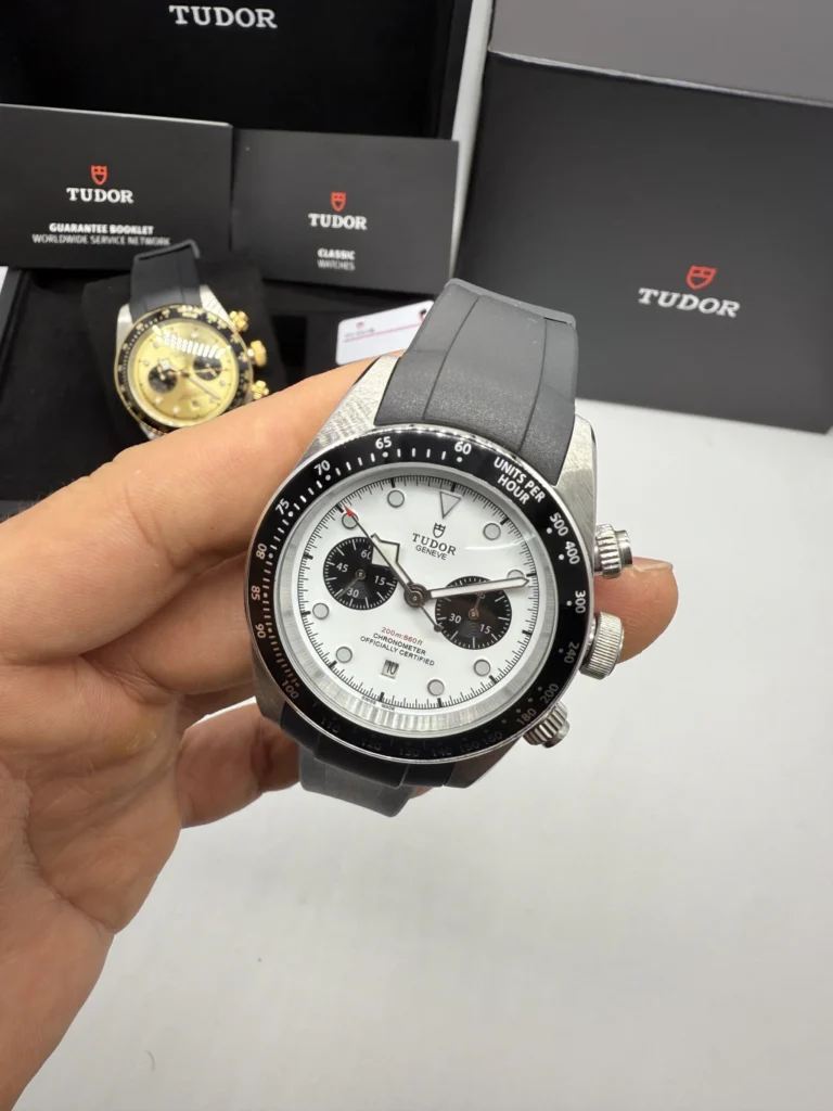 Tudor Black Bay Chrono 41mm - AÇO MOSTRADOR BRANCO - SILICONE