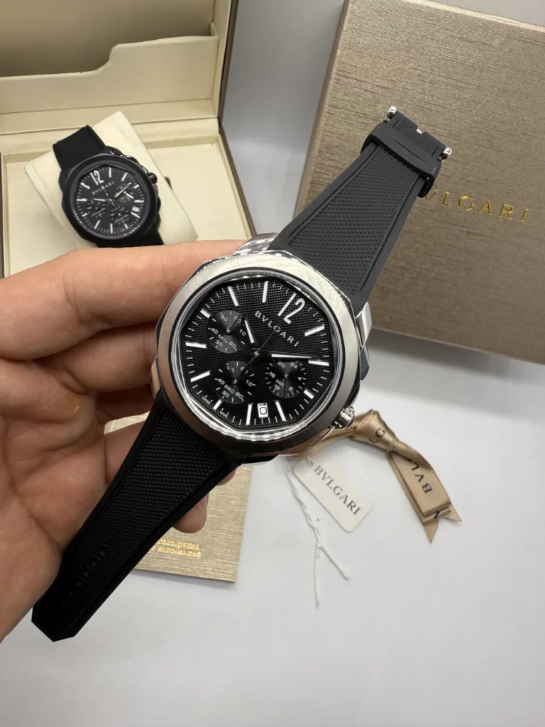 Bvlgari Octo Roma 41mm - AÇO MOSTRADOR PRETO - SILICONE
