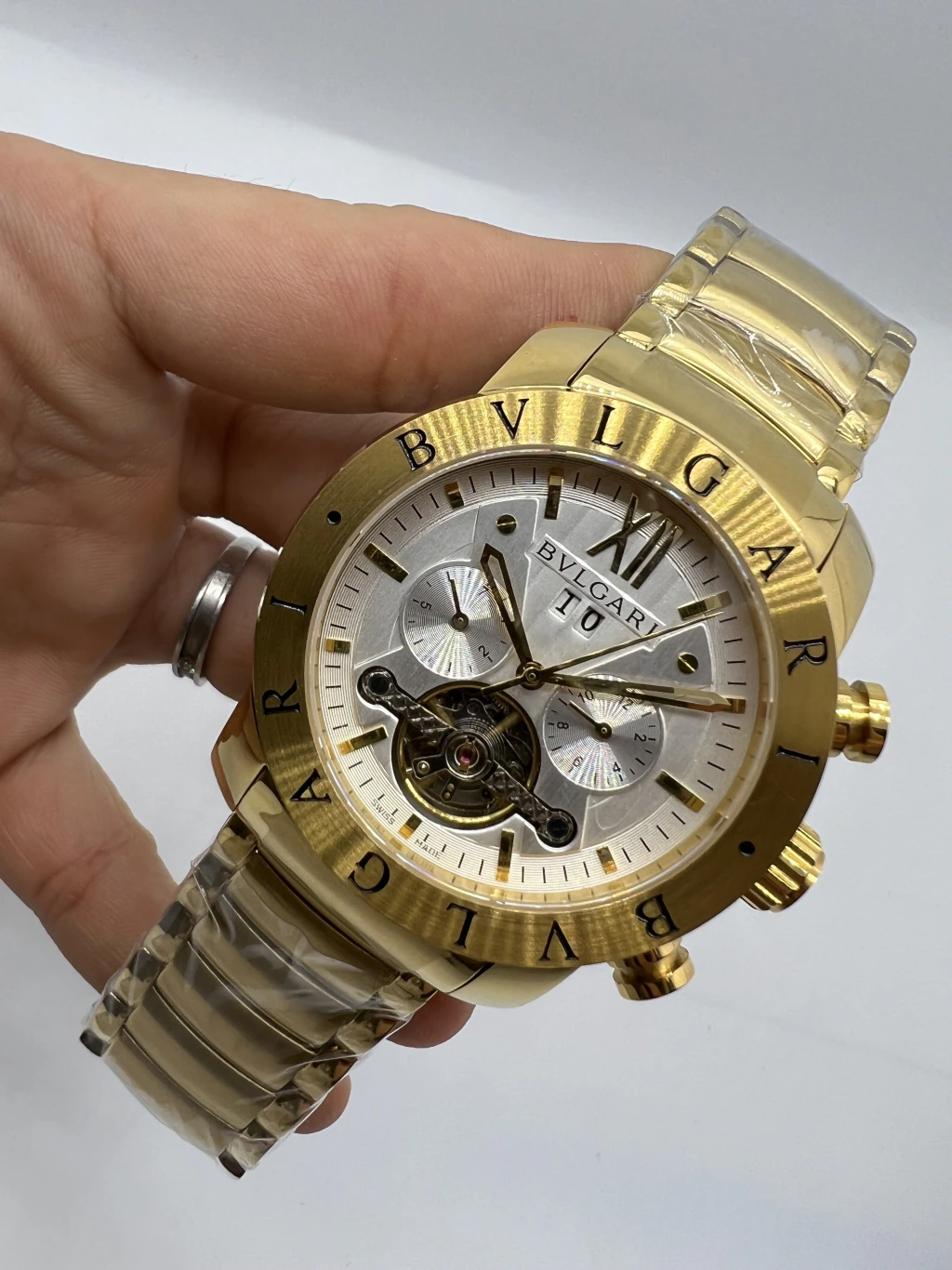 Bvlgari Iron Man Tourbillon 47mm - AÇO DOURADO MOSTRADOR BRANCO