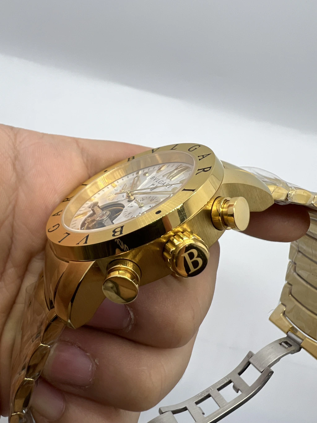 Bvlgari Iron Man Tourbillon 47mm - AÇO DOURADO MOSTRADOR BRANCO - Imagem 2