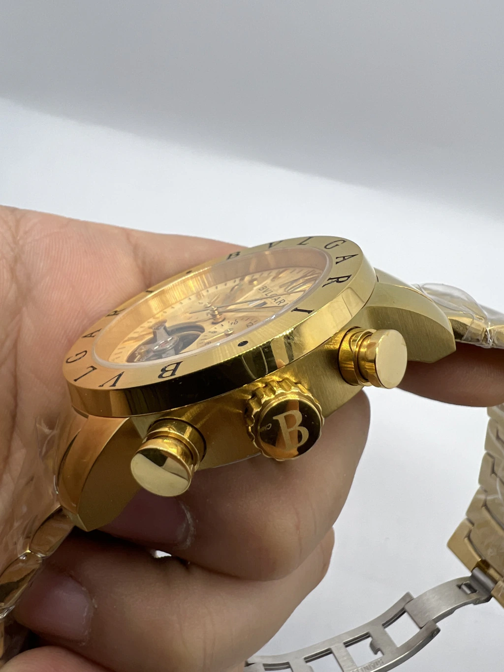 Bvlgari Iron Man Tourbillon 47mm - AÇO DOURADO MOSTRADOR DOURADO - Imagem 2