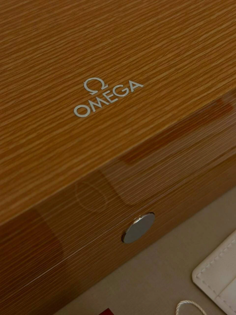 Caixa OMEGA de madeira - Imagem 3